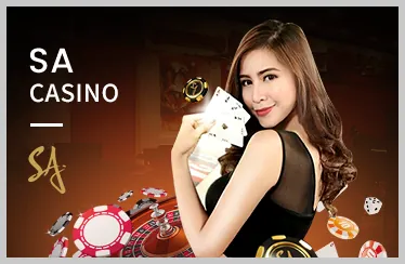 Dealer người thật đang chia bài tại sòng bạc trực tuyến tin888